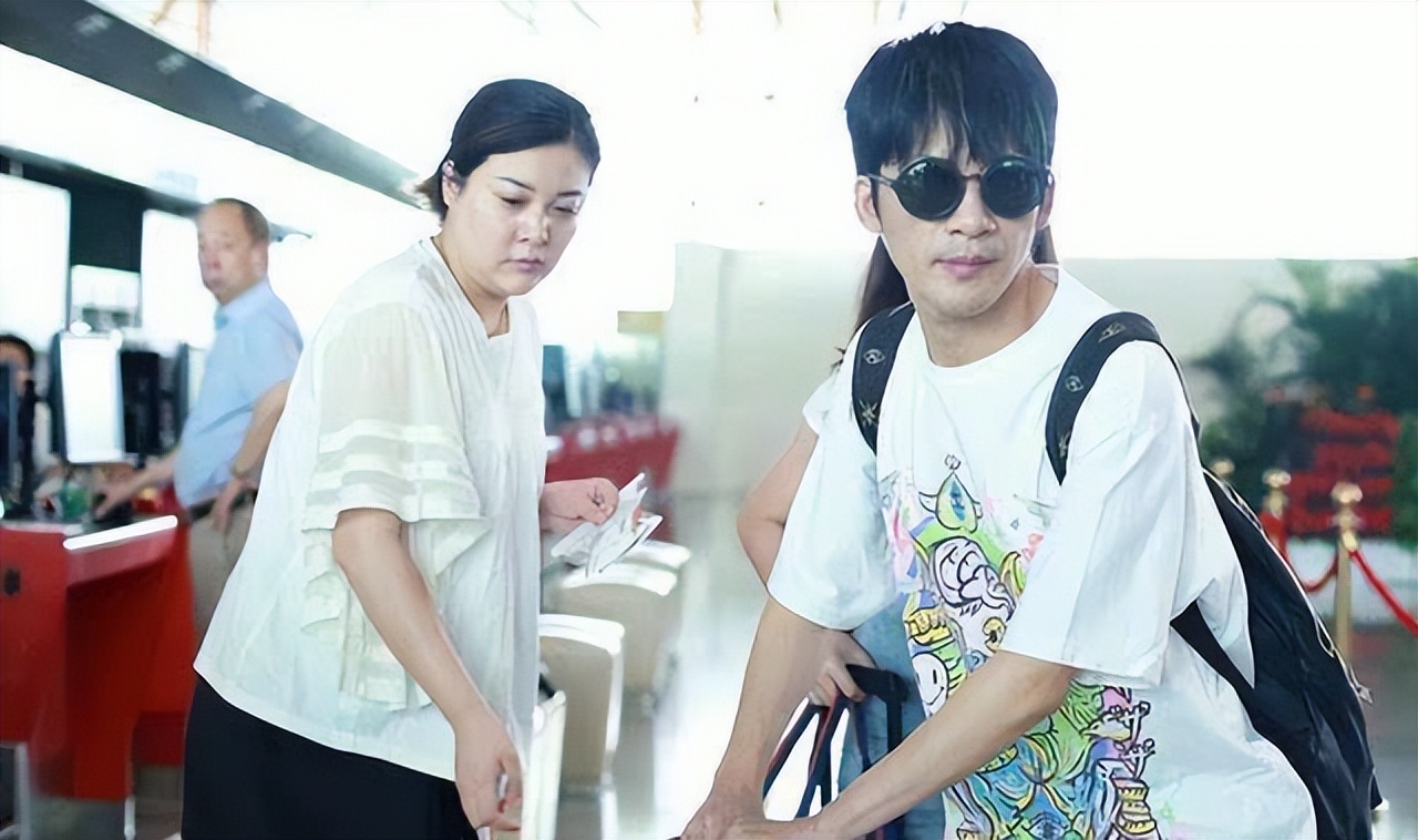 歌手大张伟:坚持和队友对半分账,拒绝黄小蕾,只宠胖媳妇儿 - 音乐资讯