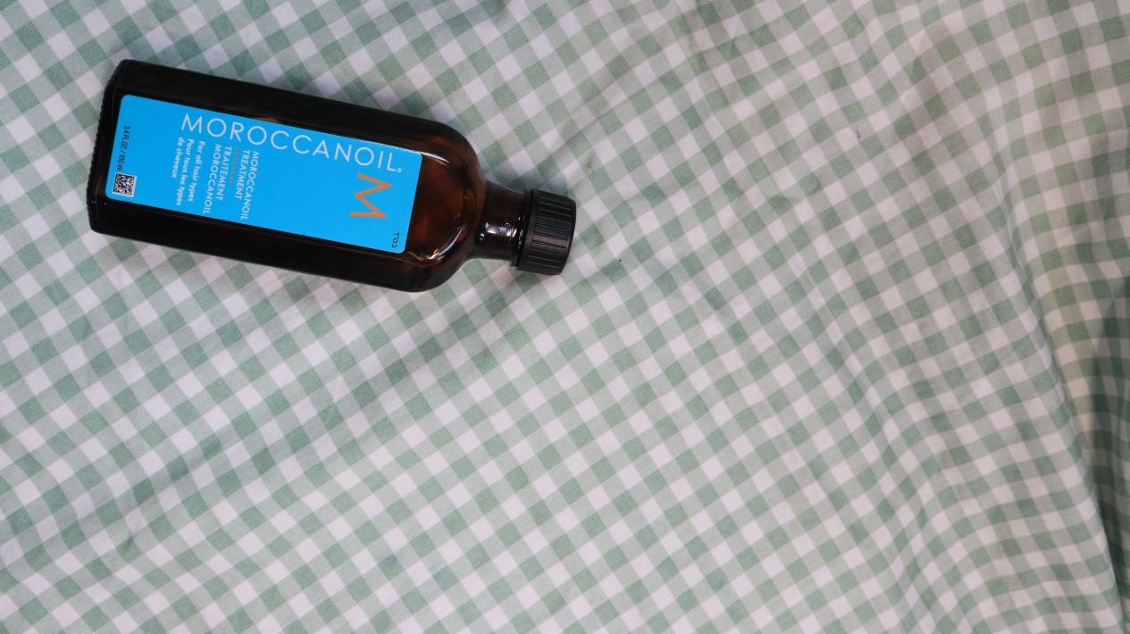 避雷指南!头顶好多碎头发很毛躁怎么办,头发擦精油好吗?