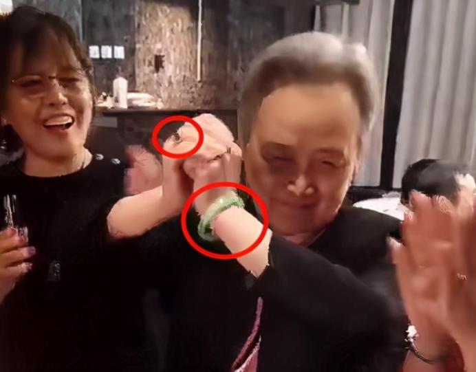 梁天|梁天去世后看清英达，不参加梁欢的婚礼，对不起宋丹丹