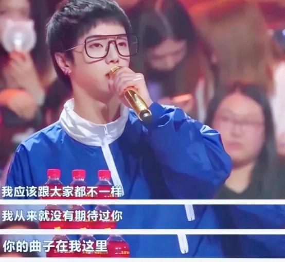 这一次，央视直接点名！名和利都“救不了”华晨宇了！