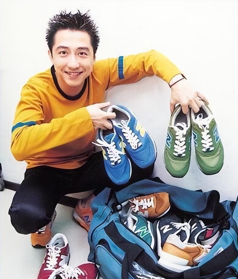 |传61岁庾澄庆突发心脏病去世,小14岁娇妻已赶往,经纪人紧急发声