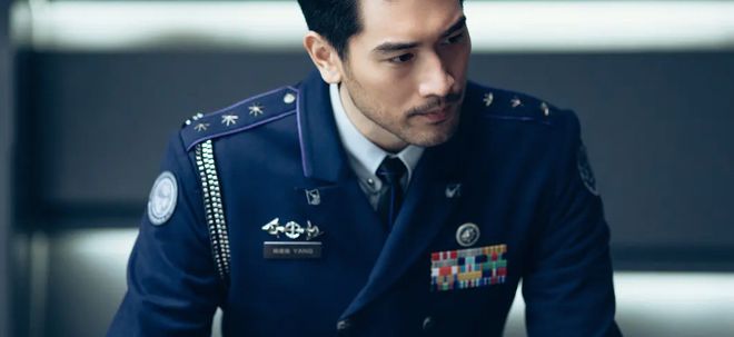 斥巨资但惨不忍睹的10部烂片，简直是把观众的智商按在地上摩擦