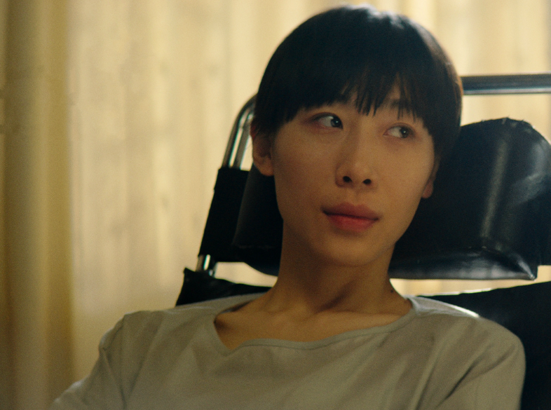 白百何|曝某知名女演员婚内出轨,拍戏时与剧组男星乱搞,被前夫当场抓包