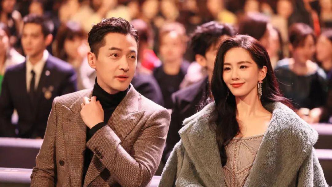 微博之夜：《繁花》主角亮相，杨紫3获微博女王，张颂文高叶获奖