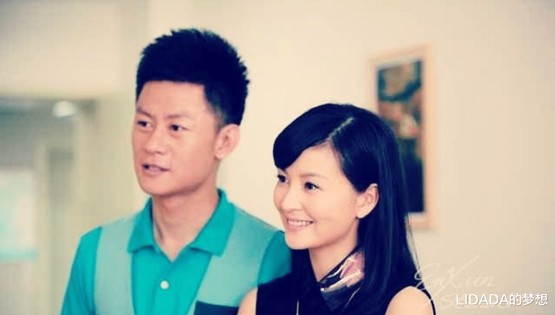 娱乐圈“最干净女演员”,被富商苦追10年才嫁,今和女儿被宠如宝