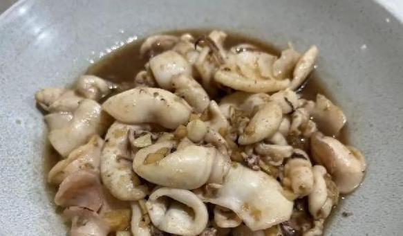 鱿鱼|秋天，最该吃的不是鸡鸭肉，而是它！高钙高蛋白，随手炒，真美味