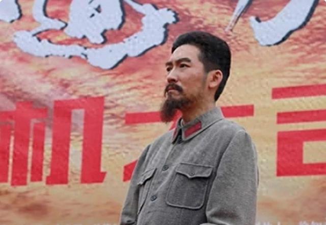 整容脸又来祸害央视革命剧？锥子脸、假鼻梁、别再侮辱革命战士了