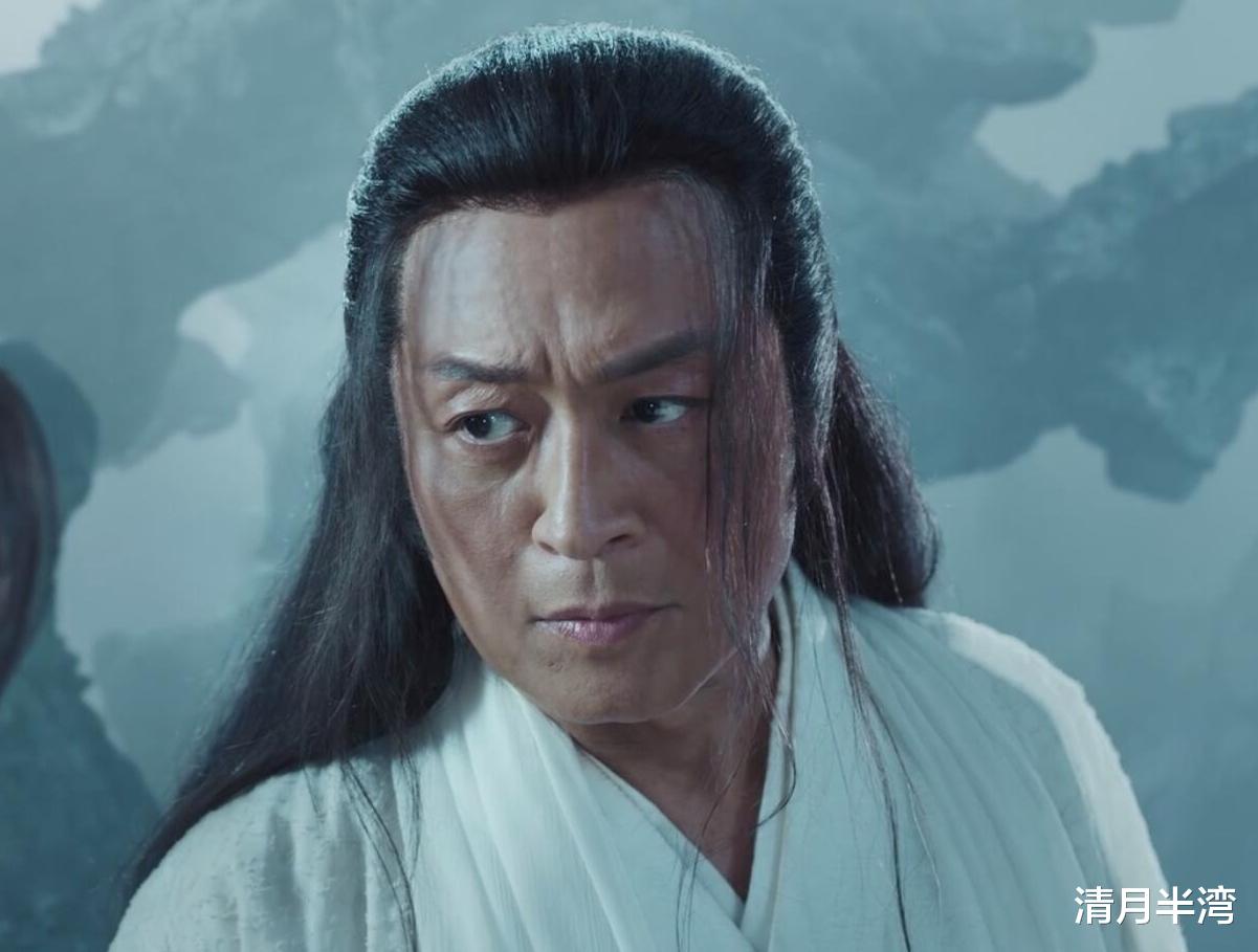 发福是中年男星的颜值杀手，年轻时玉树临风的美男，如今成胖大叔