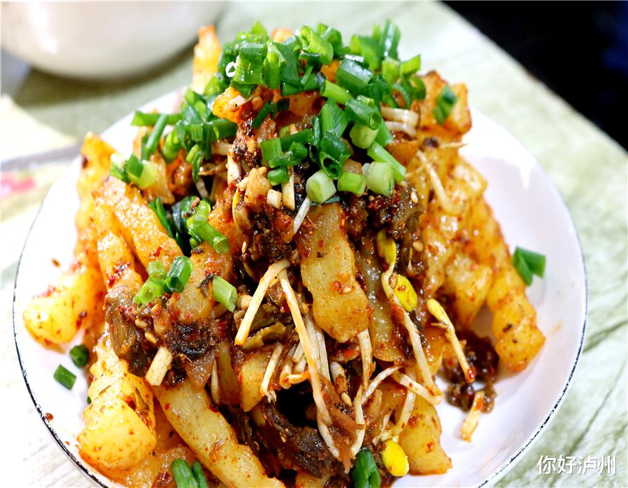 土豆|小街子巷:在这条街上,茄饼和宽粉只是配角,真正的主角是土豆