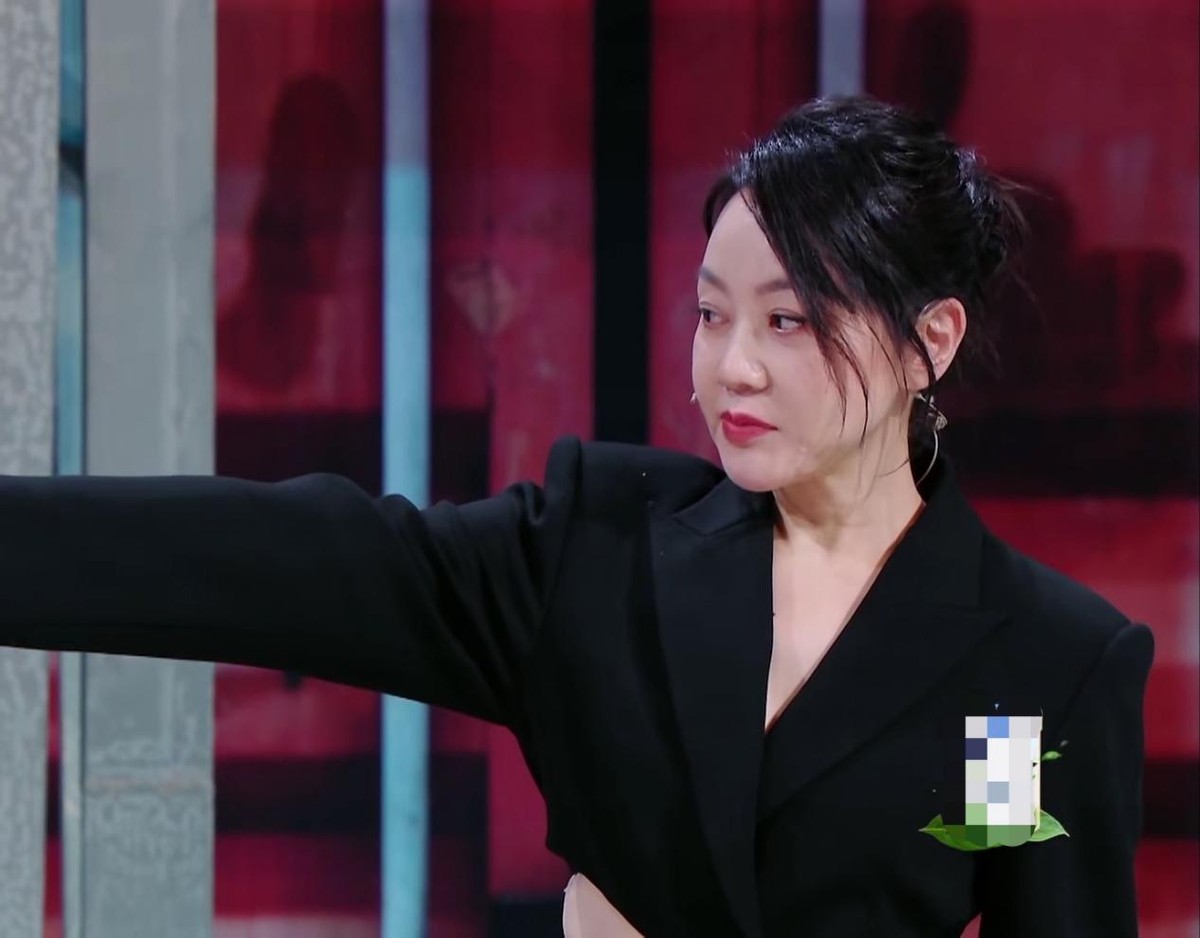 没想到，2023年12月才开始，52岁的闫妮以这样的方式，败光观众缘