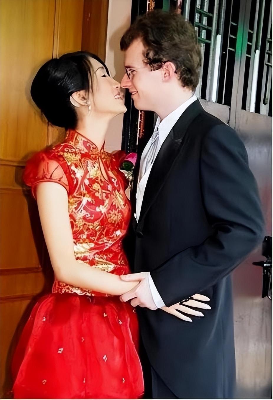 被冯巩一句话点醒了,离开中国后,相声演员大山,如今怎么样了