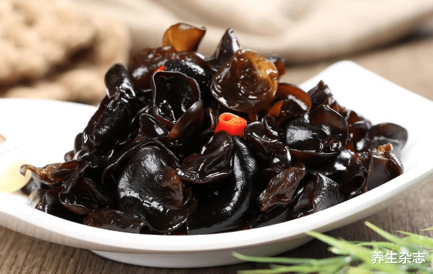 转告父母:冰箱中的2种食物,或在悄悄掏空甲状腺,尽量少吃