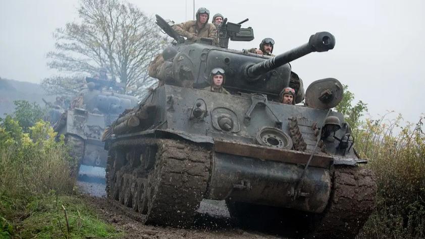 对比大片《狂怒》，再看《侦察英雄》，战场还原程度有多高