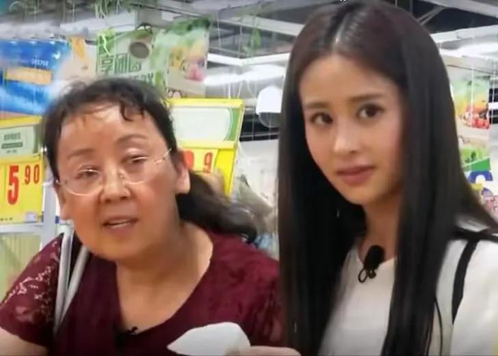 颖儿不肯离婚的消息被爆：付辛博是个单纯的孩子，婆婆帮带娃