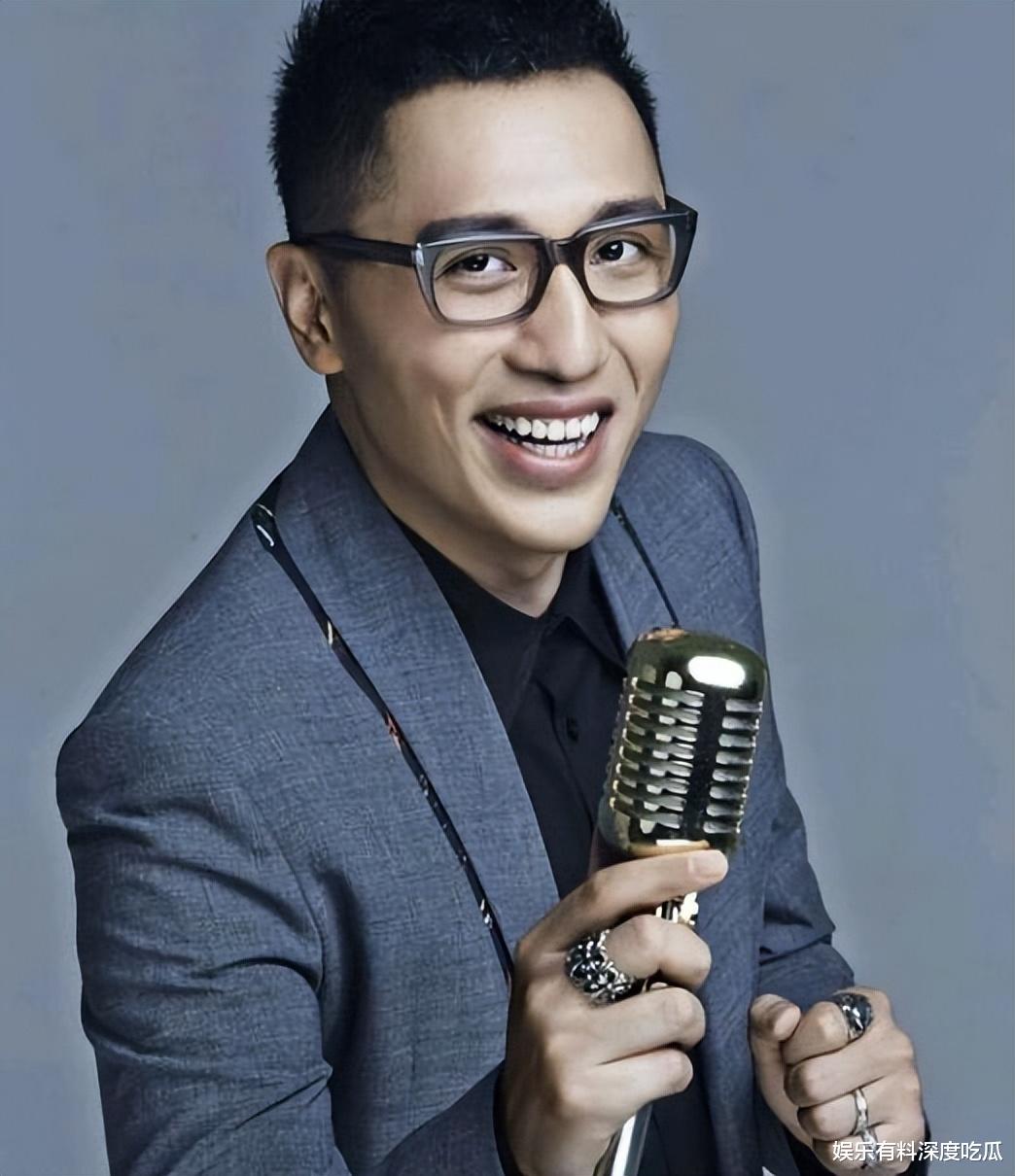 |好声音停播,42岁主持人华少不作为被扒,评论区彻底沦陷