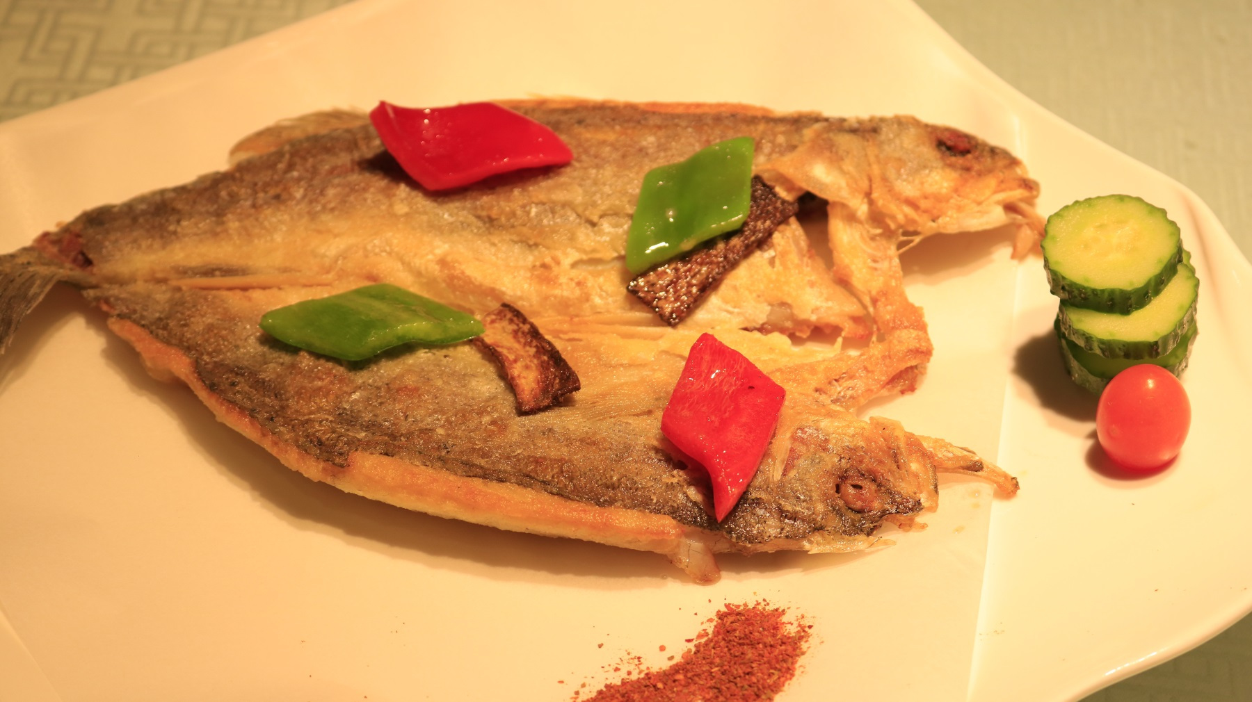 鲤鱼|“秋风起,鱼儿肥”,秋季常吃这5种鱼,滋补润燥,鲜嫩又肥美