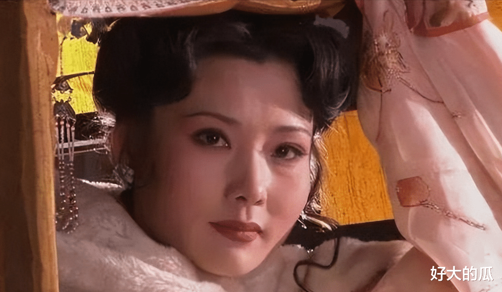 因长得太美无人敢追,父亲为她终身不娶,一个女人魅力到底有多大