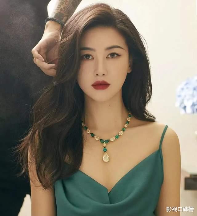 朱珠|律师不能风情万种？看朱珠在《平凡之路》怎样演绎“职场教科书”