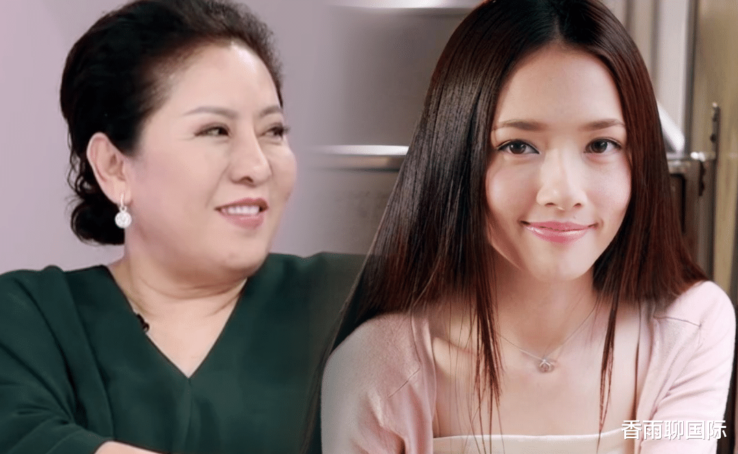 郭碧婷|郭碧婷带娃逛商场，后背一排火罐印，背包推车像保姆，路人不敢认！