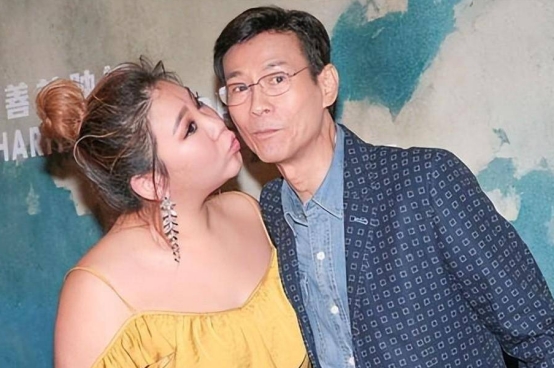 郑欣宜失踪后首露面！大病一场瘦脱相，疑与抑郁症有关