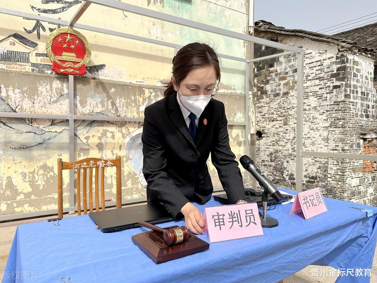 |看似是公务员，实则是合同工，毕业生找工作注意这三个岗位