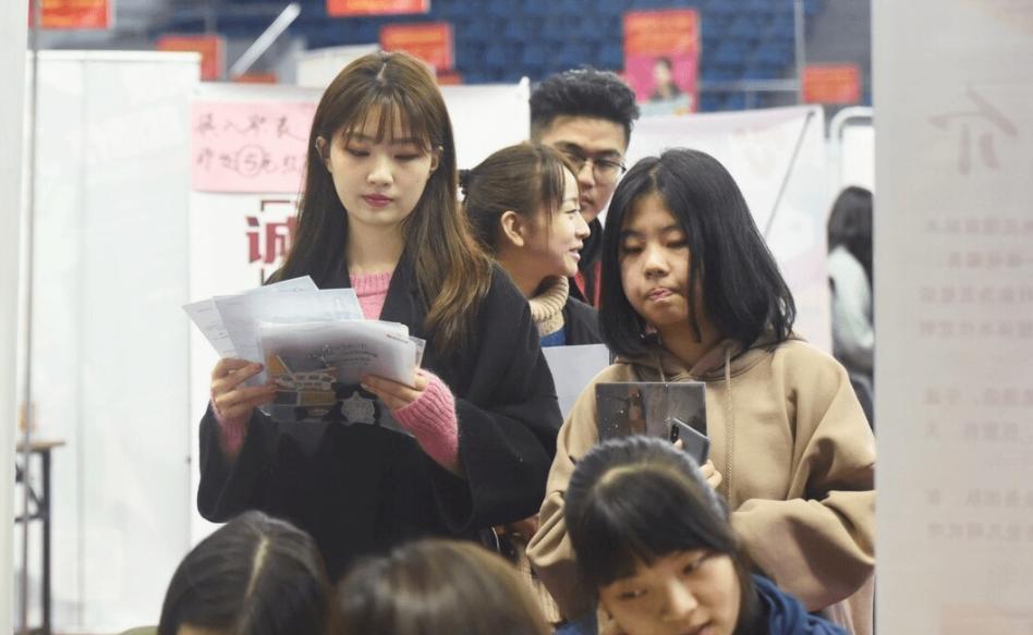 应届生|毕业了才知道，原来校招和社招有这么多差别，应届生可别踩坑