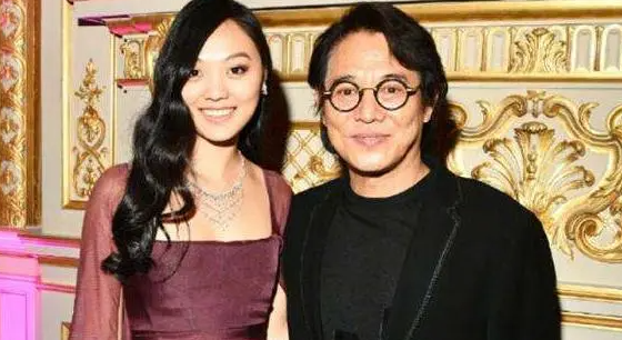 李思:父亲是李连杰,母亲是黄秋燕,我却是个留守儿童