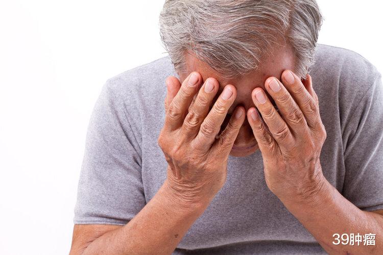 3个症状提示脑供血不足，医生提醒：不想脑梗或痴呆，做好4件事