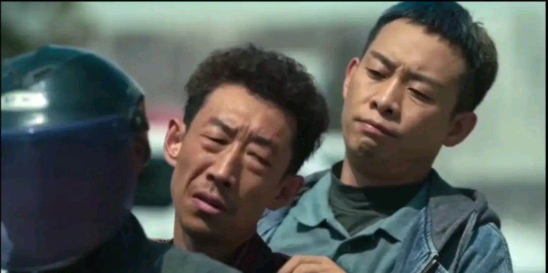 张译|《狂飙》里的“疯驴子”只有25岁？安欣面对黑势力多年毫发无伤？