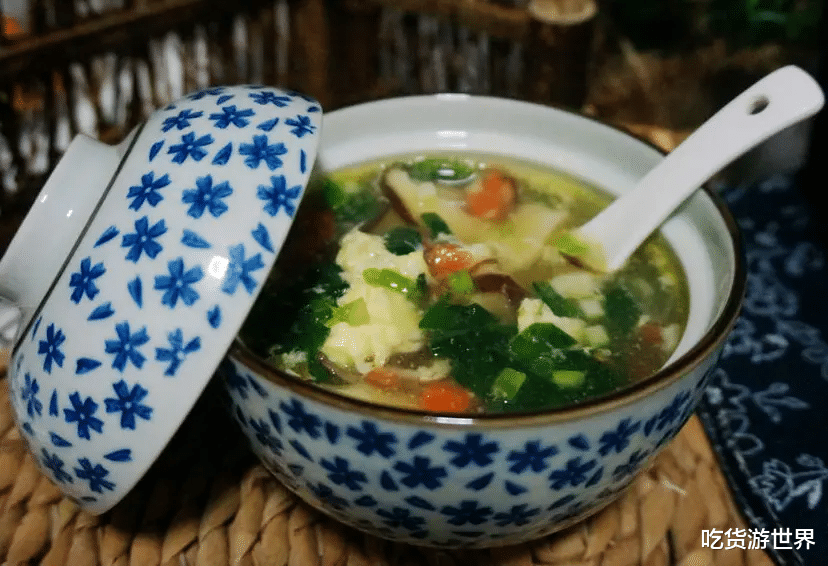 鸡蛋|冬天,鸡汤鱼汤不如这汤!每天喝一碗,润燥驱寒,滋补爽口不油腻