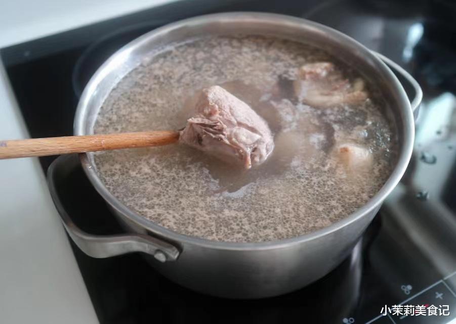 |明日七月初一,老人说:3样不上桌,福气不进门,是指啥?啥讲究