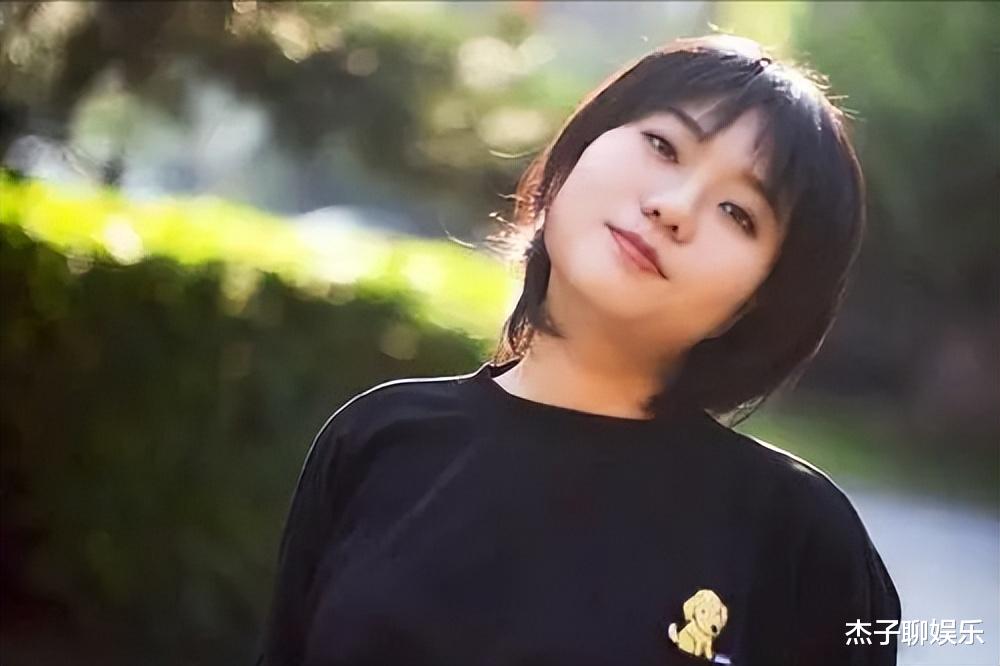 谢楠|100斤算胖吗？谢楠瘦脱相、张天爱直角肩，这种畸形审美何时到头