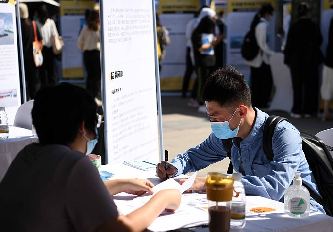 深圳市|清华研究生也不好找工作?150人仅20余人签约就业,是等着出国吗