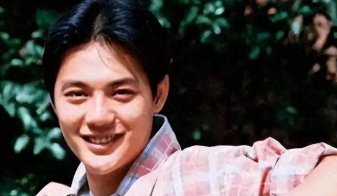 周丽琪晒一家三口幸福合照,傅程鹏满眼爱意,网友:有想过程愫吗