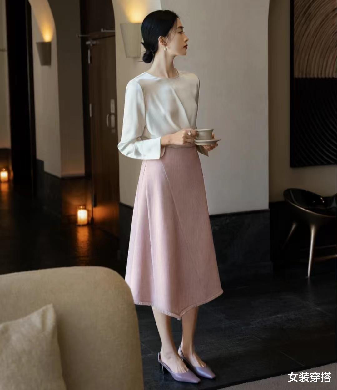 时髦精的12个上班穿搭公式,优雅大气美出高级感!