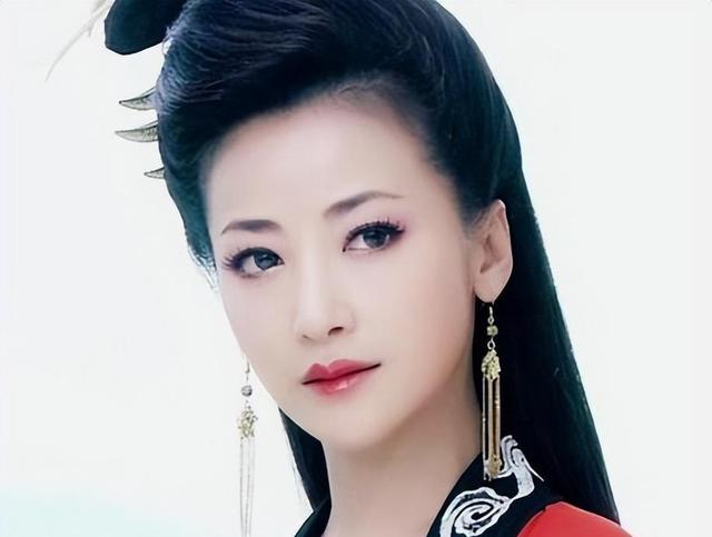 “不老女神”是假的!离开滤镜不忍直视,生图揭露人间真实!