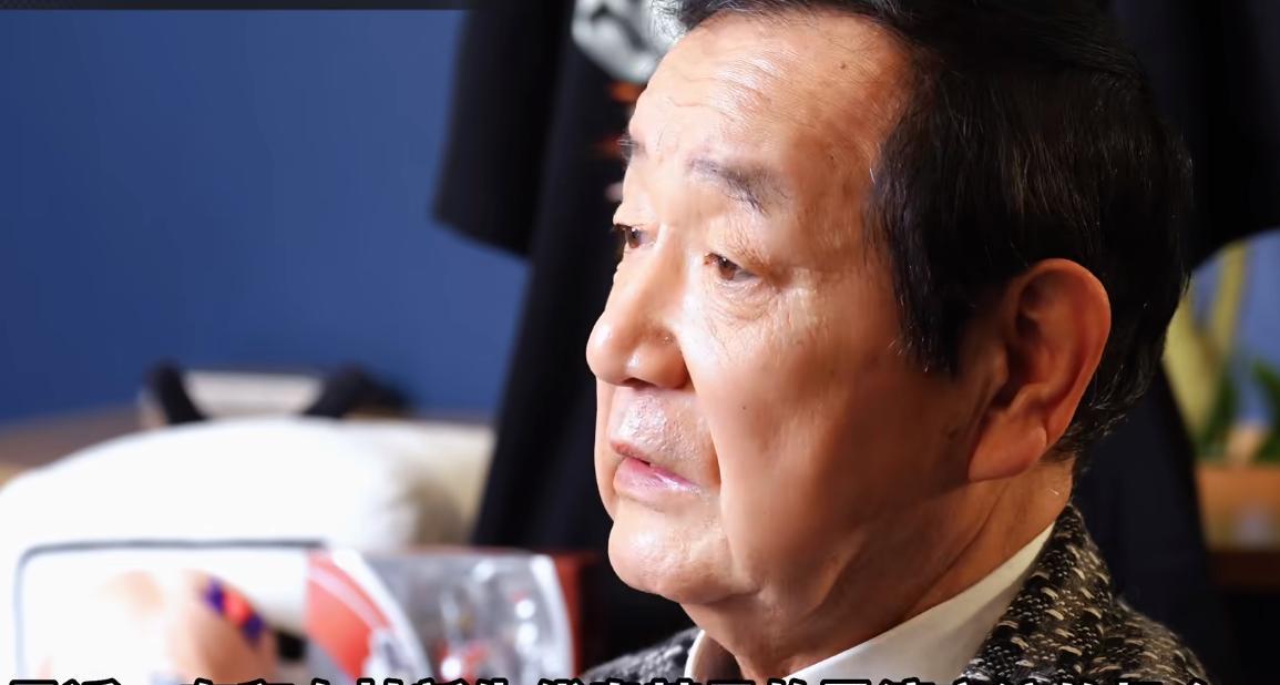 艾斯·奥特曼|艾斯奥特曼人间体演员畅谈超兽? 新生代经费不足? 拍不出这种场景了