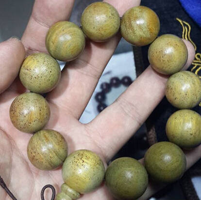 那些在文玩市场里的地摊货