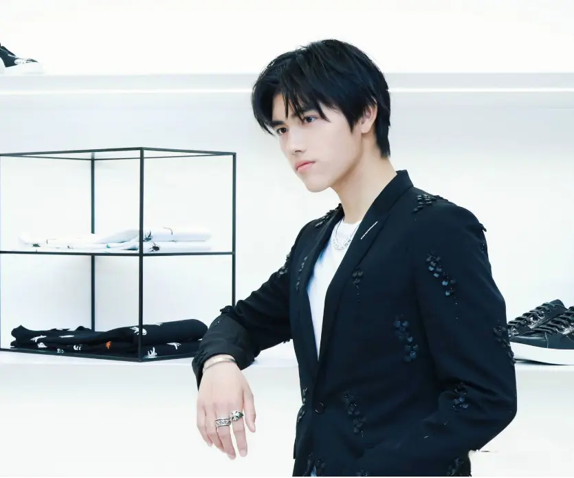 张默|“星二代”泛滥成灾,畸形的“世袭制”何时才能罢休?