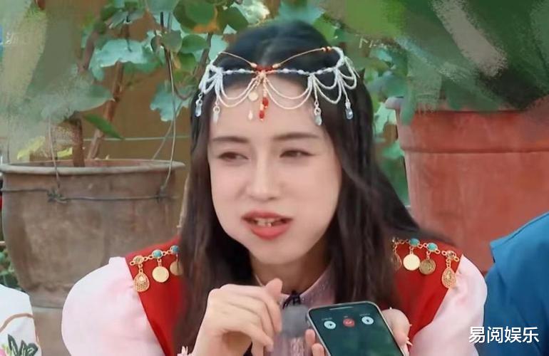 张大大|杨颖张大大逛超市,两人打扮低调关系熟稔,真的像家人一样