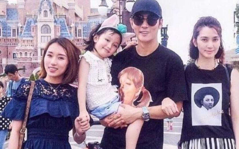 洪欣|洪欣儿子与张丹峰拍戏,被搂肩感情好,不介意继父跟毕滢继续合作