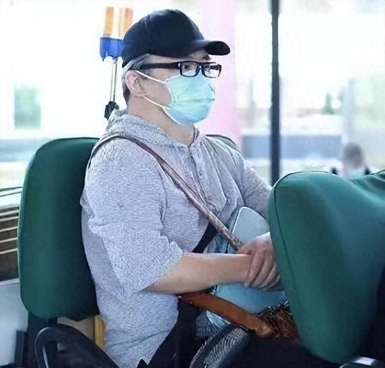 事实证明!曾意气风发的歌坛大师刘欢,因酗酒导致身患不治之症!