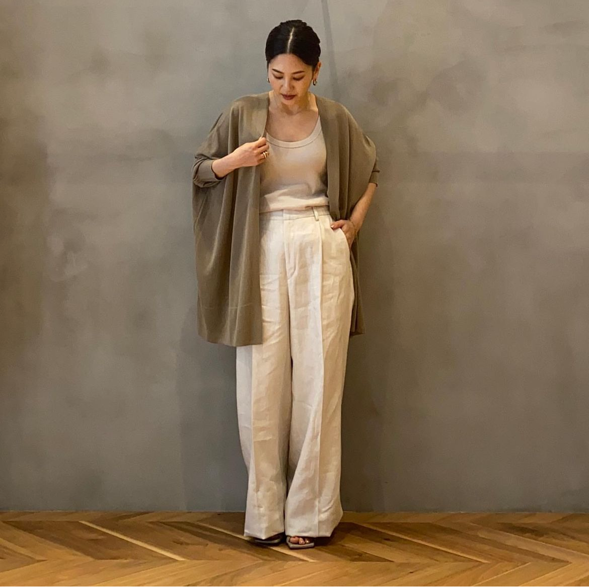 穿衣搭配|没颜值没身材，但一定要会打扮！她才1米53，穿搭让人眼前一亮