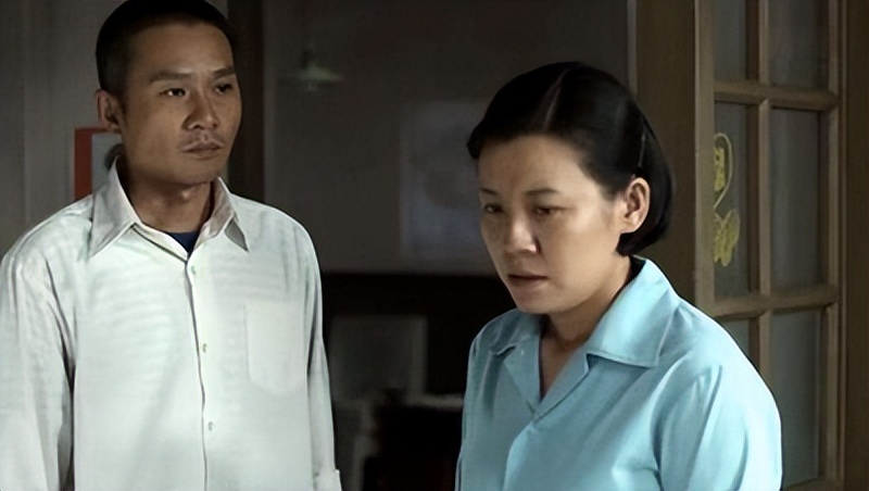 父母爱情：结过婚的德华为啥还是黄花大闺女？细节早有铺垫