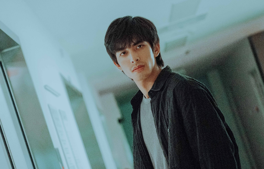 演技烂得像混子，《仿生人间》一群“神仙”里混进关系户，真招人嫌