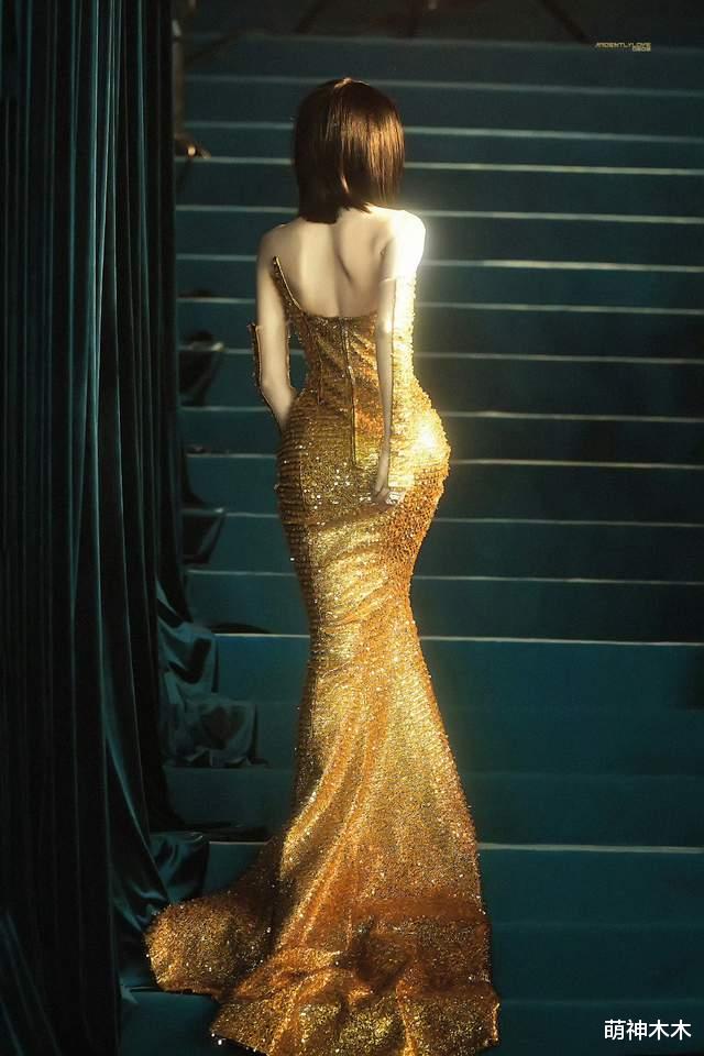 热巴红毯造型又翻车！娜扎秒杀全场冲上热搜，两人差在哪里？