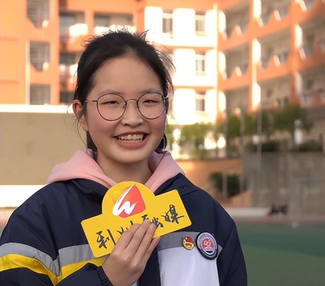 15岁初三女孩被西安交大少年班录取,8年本硕连读,当事人:天地之大人外