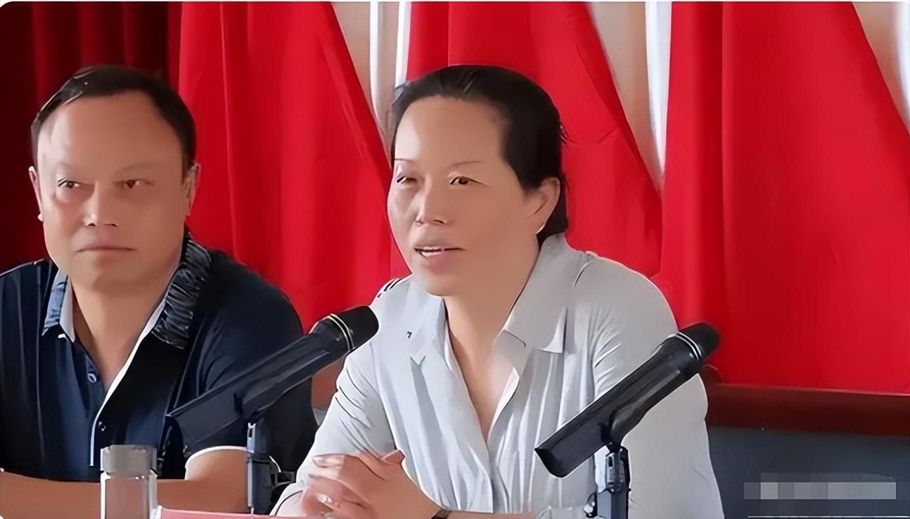 摄像头|与女星侍一夫!“四大女虎”落马,3人演“活春宫”,爱装摄像头