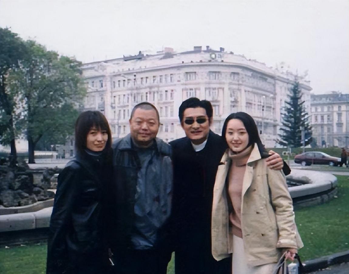 她连续四次登上春晚,却被恩师夺走初夜被迫堕胎,55岁无人敢娶