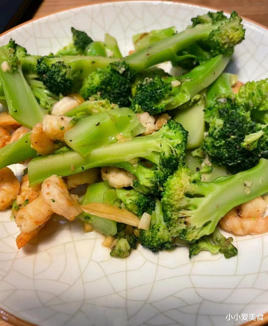 黄瓜|15岁小伙晒爸爸做饭和妈妈做饭的区别,走红网络,网友:过于真实